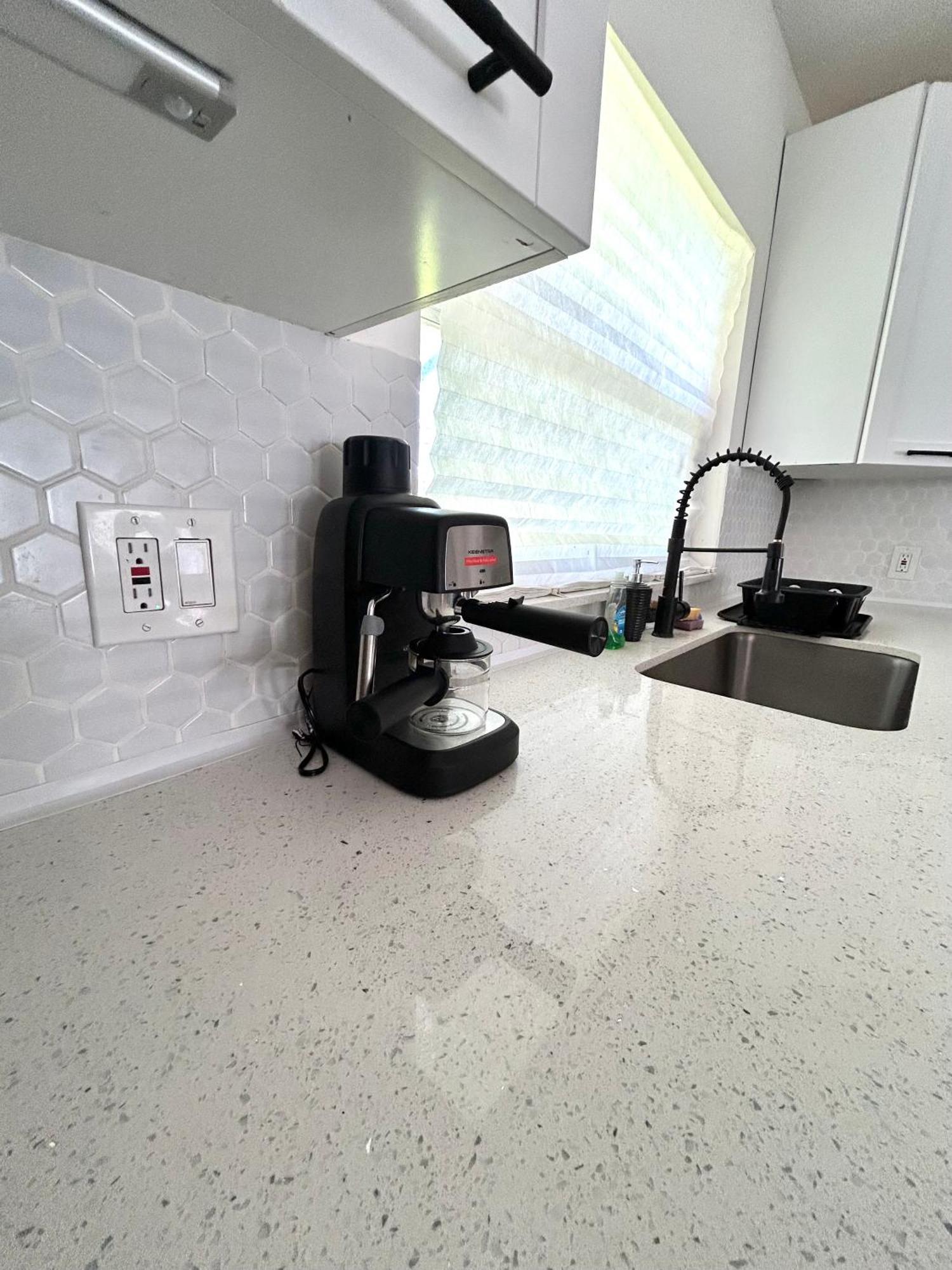 3 Bed 2 Bath In Miami