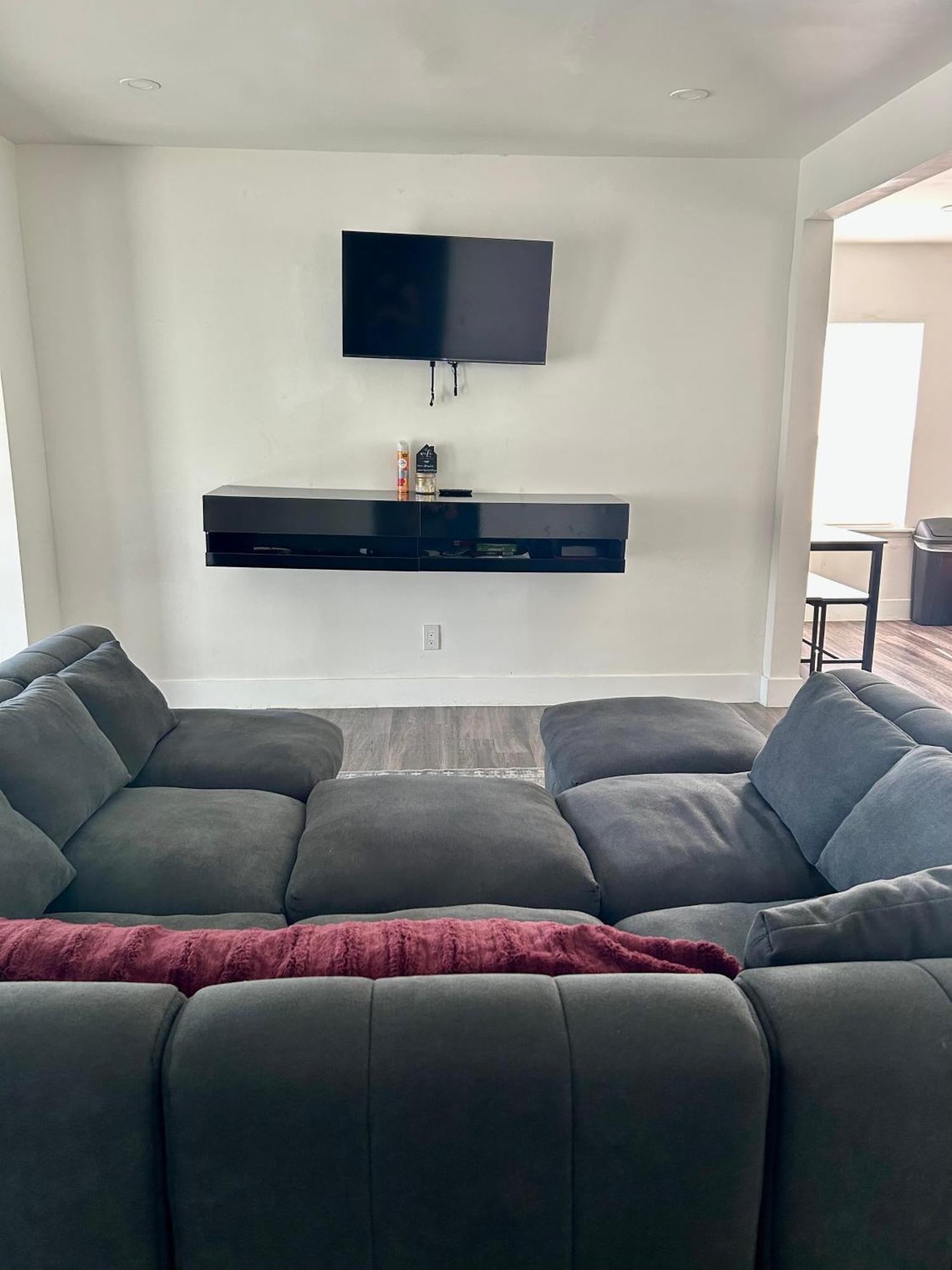 3 Bed 2 Bath In Miami