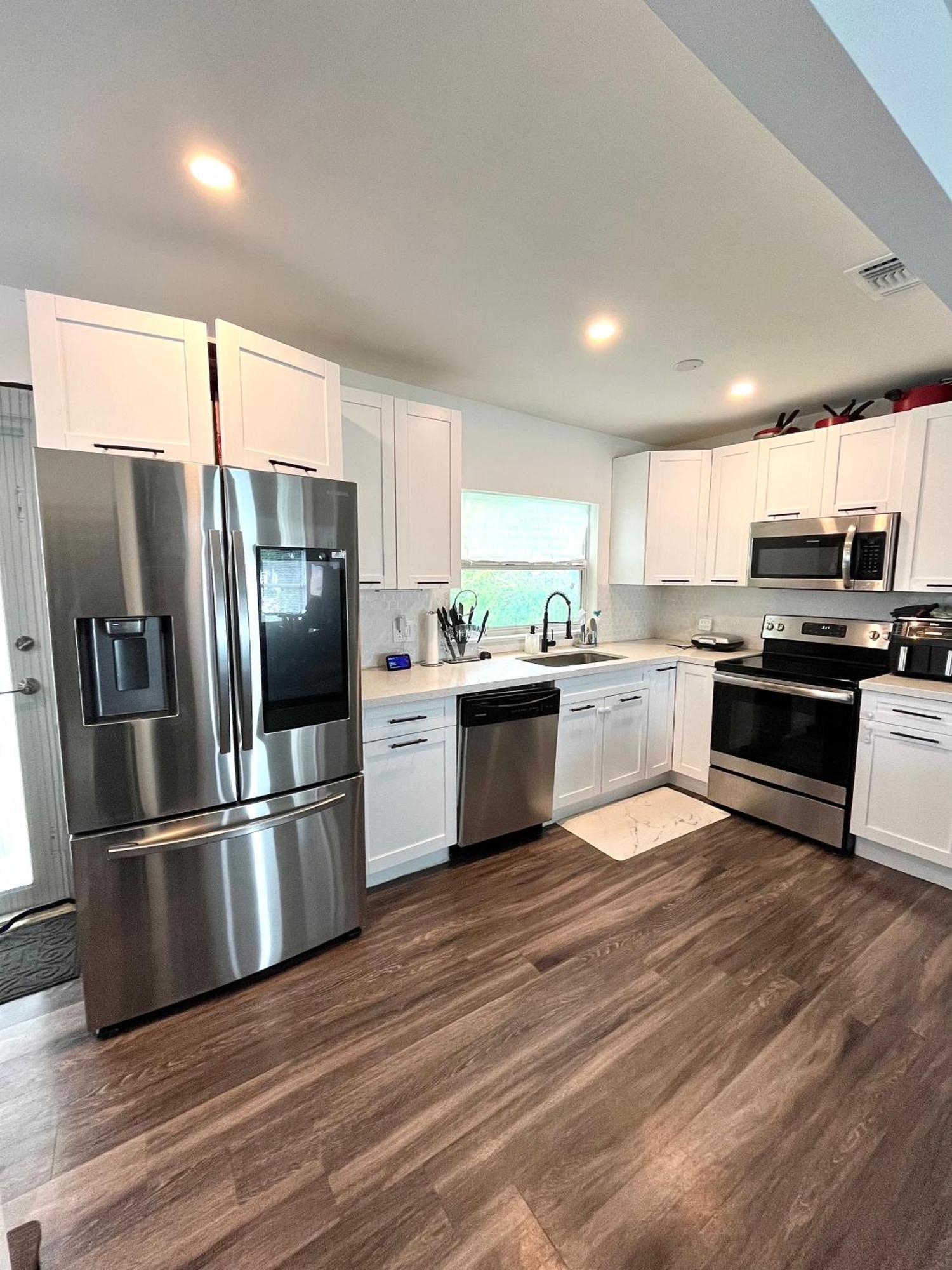 3 Bed 2 Bath In * Miami